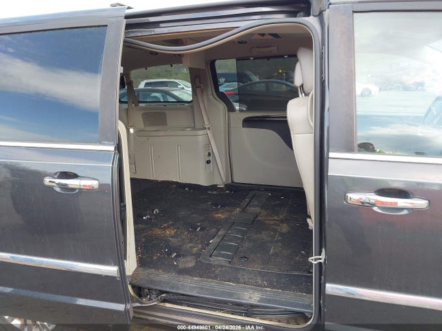 2011 Chrysler Town & Country Limited მანქანა იყიდება აუქციონზე, vin: 2A4RR6DG3BR759607, აუქციონის ნომერი: 44949801