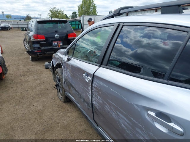 44949812 :رقم المزاد ، JF2GTAPC1M8302613 vin ، 2021 Subaru Crosstrek Premium مزاد بيع