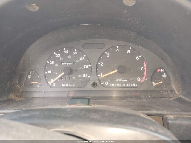 44949816 :رقم المزاد ، 2CNBJ1360T6908077 vin ، 1996 Geo Tracker مزاد بيع