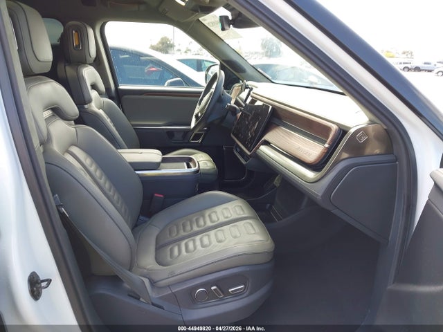 Продаж на аукціоні авто 2023 Rivian R1s Adventure, vin: 7PDSGABAXPN016356, номер лоту: 44949820
