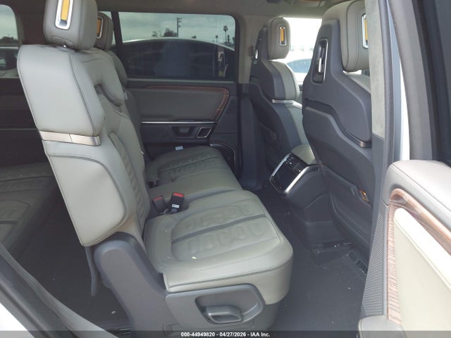 Продаж на аукціоні авто 2023 Rivian R1s Adventure, vin: 7PDSGABAXPN016356, номер лоту: 44949820