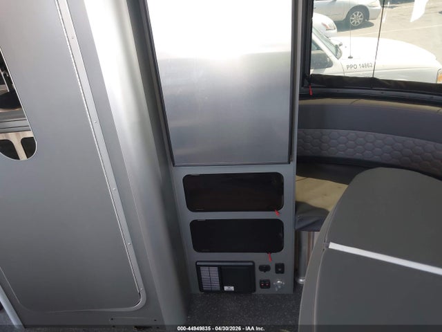 Aukcja sprzedaży 2023 Airstream Airstream, vin: 1SMG4DD21PJ207696, numer aukcji: 44949835