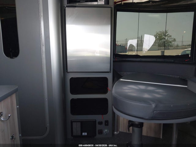 Aukcja sprzedaży 2023 Airstream Airstream, vin: 1SMG4DD21PJ207696, numer aukcji: 44949835