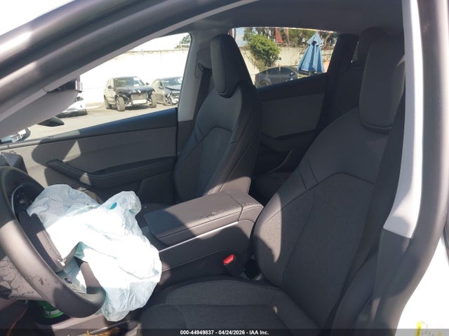 44949837 :رقم المزاد ، 7SAYGDEDXTA575293 vin ، 2026 Tesla Model Y Premium Rear-wheel Drive/standard Rear-wheel Drive مزاد بيع
