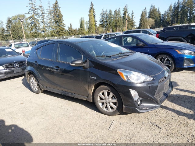 JTDKDTB31H1593055 Toyota Prius C Four