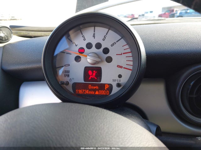 Продаж на аукціоні авто 2011 Mini Cooper, vin: WMWSU3C58BTX96095, номер лоту: 44949918