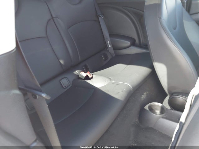 Продаж на аукціоні авто 2011 Mini Cooper, vin: WMWSU3C58BTX96095, номер лоту: 44949918