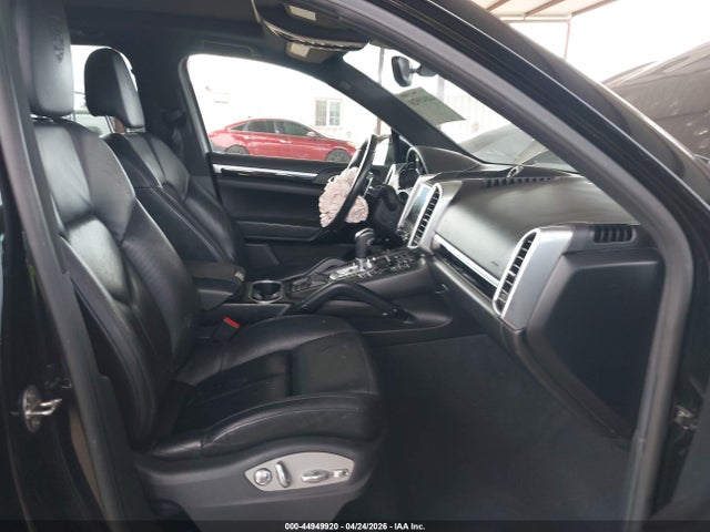 Porsche Cayenne Platinum Edition 2017 WP1AA2A2XHKA82816 Image 5