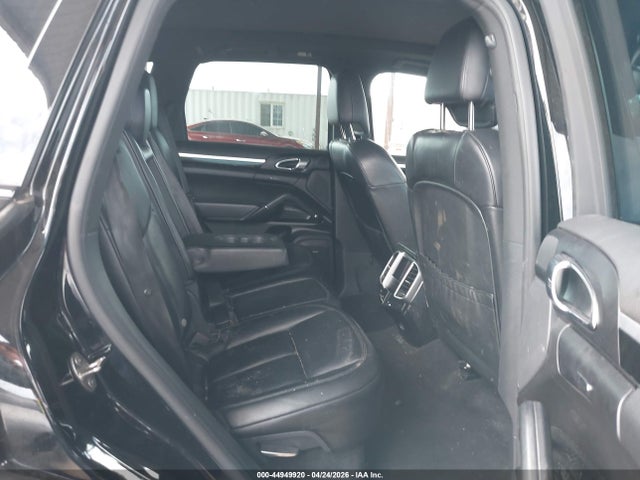Porsche Cayenne Platinum Edition 2017 WP1AA2A2XHKA82816 Image 8