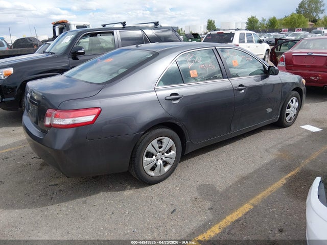 44949925 :رقم المزاد ، 4T1BF3EKXAU049540 vin ، 2010 Toyota Camry Le مزاد بيع