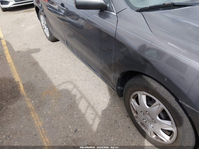 44949925 :رقم المزاد ، 4T1BF3EKXAU049540 vin ، 2010 Toyota Camry Le مزاد بيع