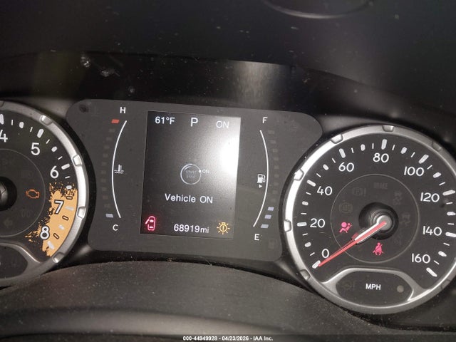 44949928 :رقم المزاد ، ZACCJBAB6HPG28964 vin ، 2017 Jeep Renegade Sport 4x4 مزاد بيع