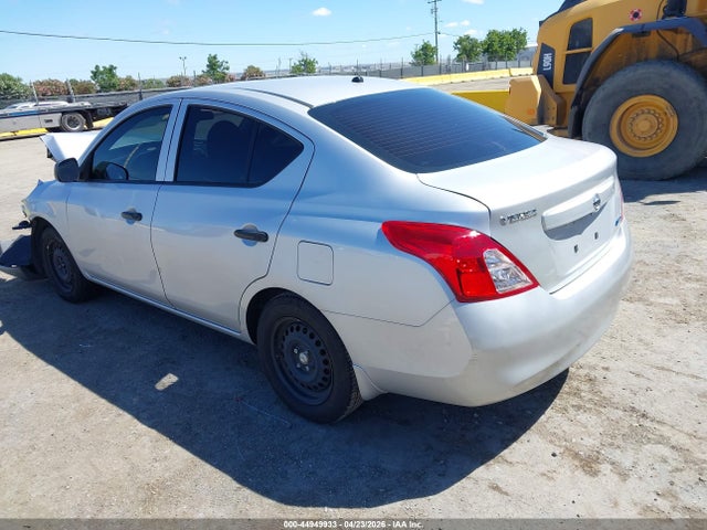 Nissan Versa 1.6 S 2014 3N1CN7AP1EL810849 Image 3