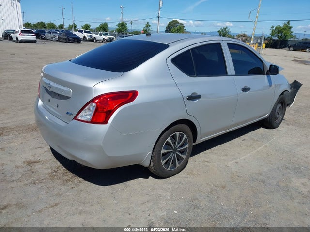 Nissan Versa 1.6 S 2014 3N1CN7AP1EL810849 Image 4