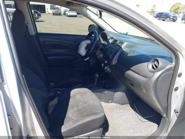 Nissan Versa 1.6 S 2014 3N1CN7AP1EL810849 Image 5