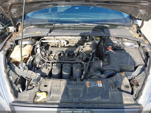 Ford FOCUS SE 2016 1FADP3F26GL301958 Image 10