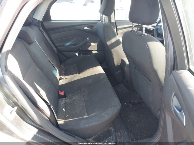 Ford FOCUS SE 2016 1FADP3F26GL301958 Image 8