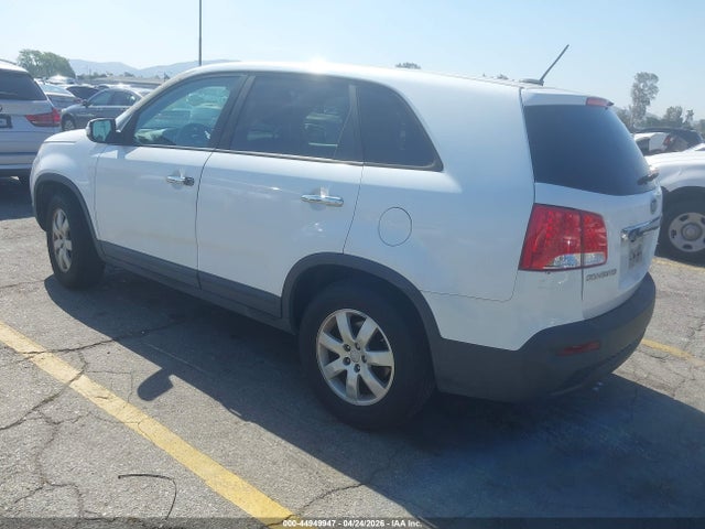2013 Kia Sorento Lx მანქანა იყიდება აუქციონზე, vin: 5XYKT4A1XDG411680, აუქციონის ნომერი: 44949947