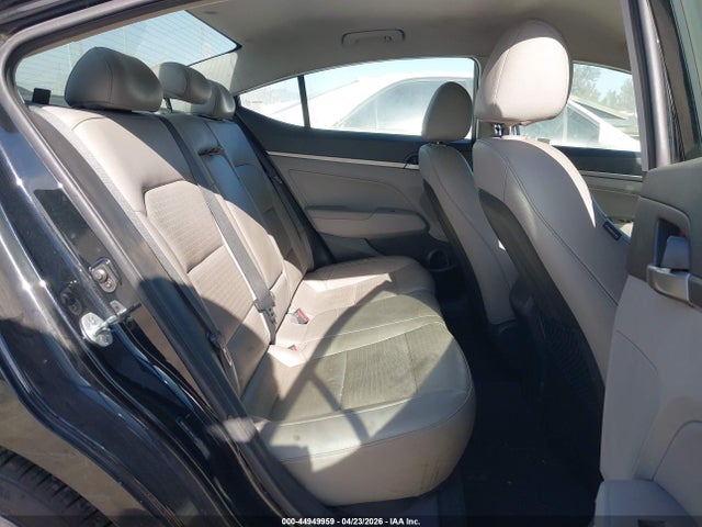 5NPD84LF2HH033811 Hyundai Elantra Limited