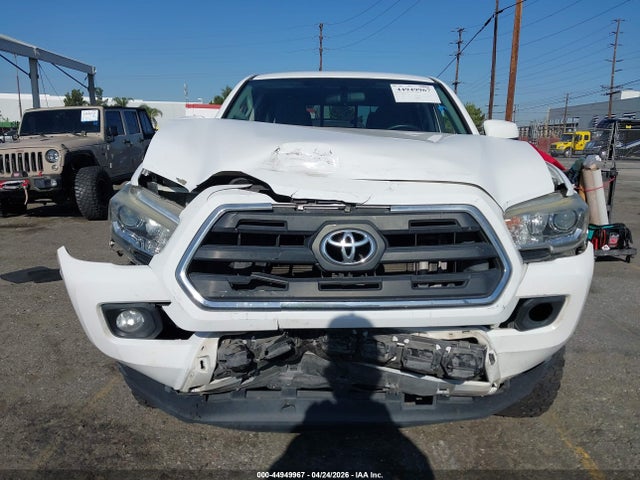 5TFAX5GN1GX066024 Toyota Tacoma Sr5