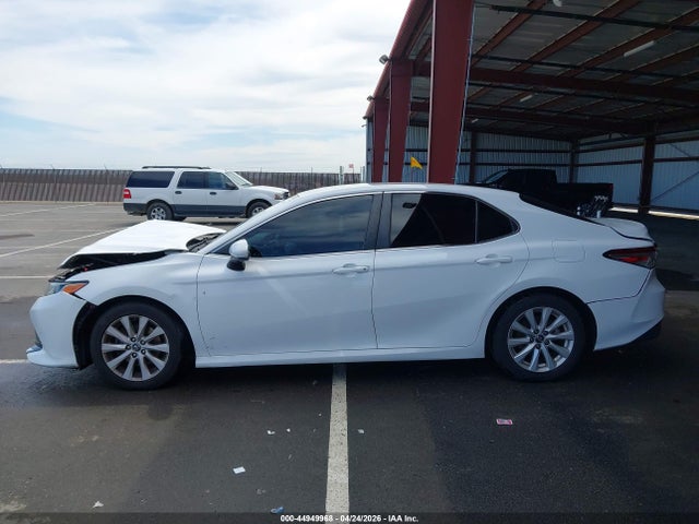 4T1B11HK8JU642487 Toyota CAMRY LE