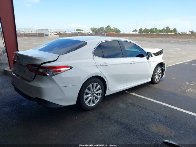 4T1B11HK8JU642487 Toyota CAMRY LE