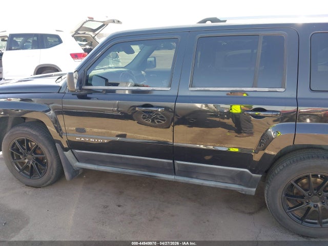 44949970 :رقم المزاد ، 1J4NT4GBXBD180718 vin ، 2011 Jeep Patriot Latitude X مزاد بيع