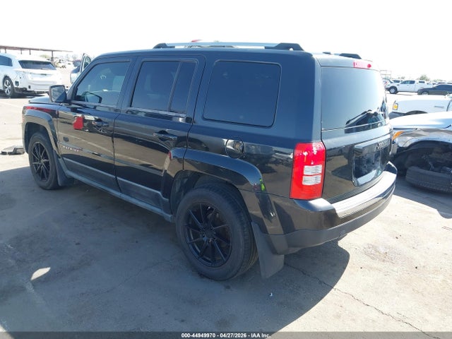 44949970 :رقم المزاد ، 1J4NT4GBXBD180718 vin ، 2011 Jeep Patriot Latitude X مزاد بيع
