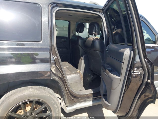 44949970 :رقم المزاد ، 1J4NT4GBXBD180718 vin ، 2011 Jeep Patriot Latitude X مزاد بيع