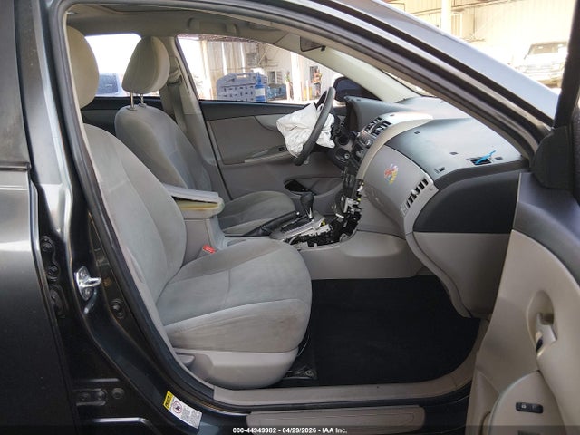44949982 :رقم المزاد ، 2T1BU4EE7BC641874 vin ، 2011 Toyota Corolla Le مزاد بيع