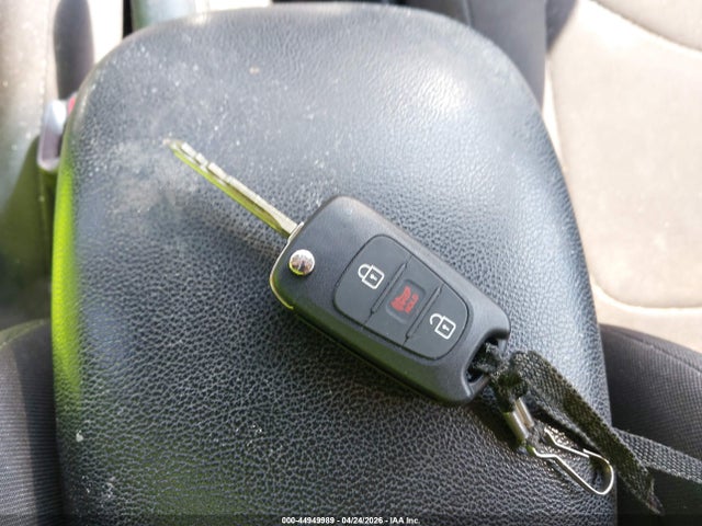 Продажа на аукционе авто 2012 Kia Soul !, vin: KNDJT2A65C7416549, номер лота: 44949989