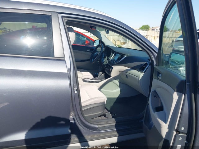 Продажа на аукционе авто 2018 Hyundai Tucson Sel, vin: KM8J3CA49JU744135, номер лота: 44950025