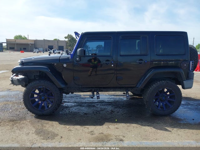 44950044 :رقم المزاد ، 1C4BJWEG2GL253005 vin ، 2016 Jeep Wrangler Unlimited Sahara مزاد بيع