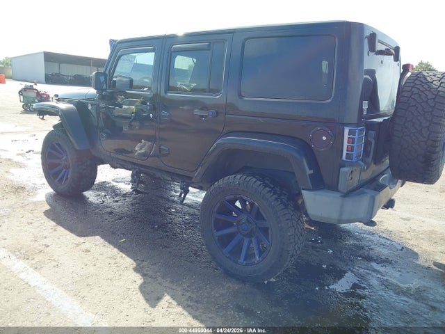 44950044 :رقم المزاد ، 1C4BJWEG2GL253005 vin ، 2016 Jeep Wrangler Unlimited Sahara مزاد بيع