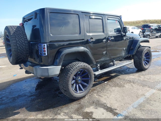 44950044 :رقم المزاد ، 1C4BJWEG2GL253005 vin ، 2016 Jeep Wrangler Unlimited Sahara مزاد بيع