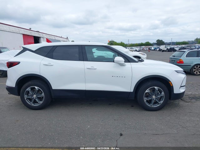 3GNKBCR48SS134588 Chevrolet Blazer Fwd 2lt