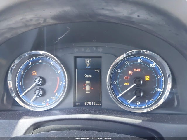 5YFBURHE3HP718421 Toyota COROLLA SE