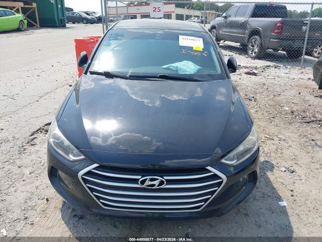 Продажа на аукционе авто 2018 Hyundai Elantra Se, vin: 5NPD74LF5JH281642, номер лота: 44950077