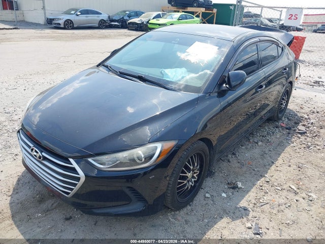 Продажа на аукционе авто 2018 Hyundai Elantra Se, vin: 5NPD74LF5JH281642, номер лота: 44950077