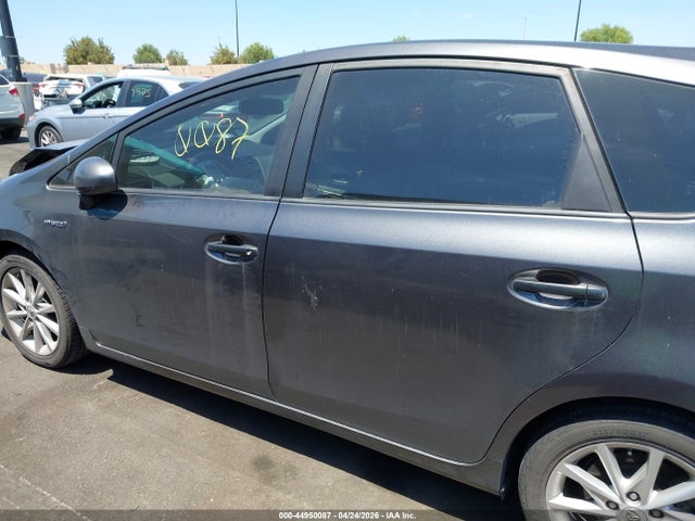 Toyota Prius V Five 2014 JTDZN3EU1EJ004002 Image 14