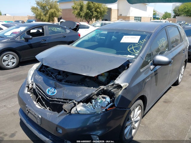 Toyota Prius V Five 2014 JTDZN3EU1EJ004002 Image 2