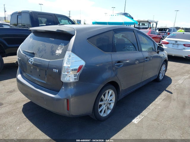 Toyota Prius V Five 2014 JTDZN3EU1EJ004002 Image 4
