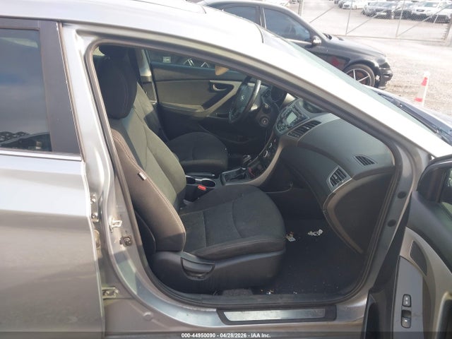 5NPDH4AEXFH591056 Hyundai ELANTRA SE