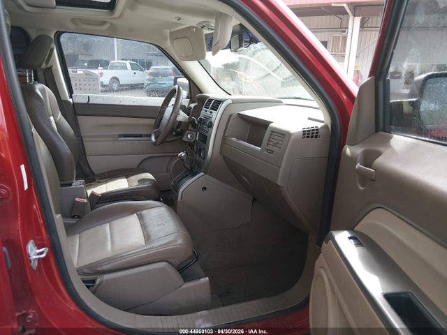 44950103 :رقم المزاد ، 1J8FF48W67D417983 vin ، 2007 Jeep Patriot Limited مزاد بيع