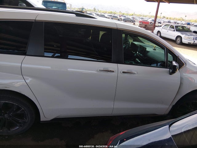 2024 Toyota Sienna Xse მანქანა იყიდება აუქციონზე, vin: 5TDXRKEC7RS181854, აუქციონის ნომერი: 44950138