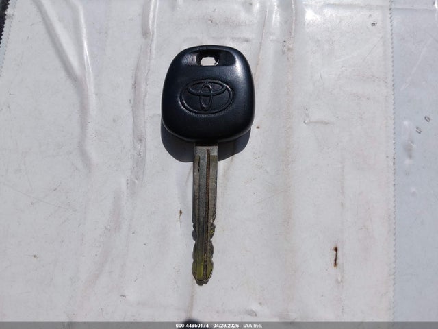 44950174 :رقم المزاد ، 3TMLU4EN2FM199846 vin ، 2015 Toyota Tacoma Base V6 مزاد بيع