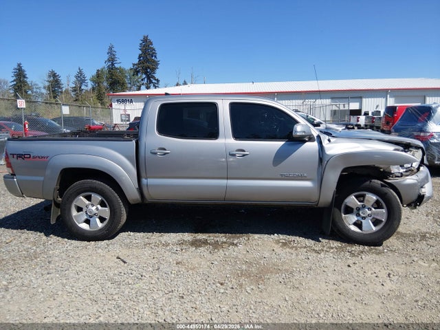 44950174 :رقم المزاد ، 3TMLU4EN2FM199846 vin ، 2015 Toyota Tacoma Base V6 مزاد بيع