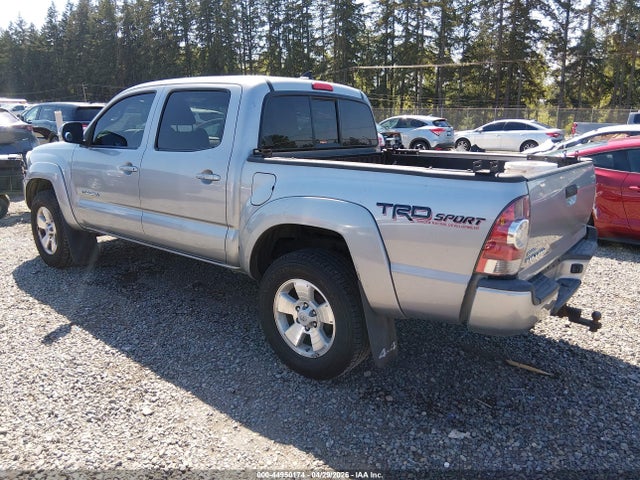 44950174 :رقم المزاد ، 3TMLU4EN2FM199846 vin ، 2015 Toyota Tacoma Base V6 مزاد بيع