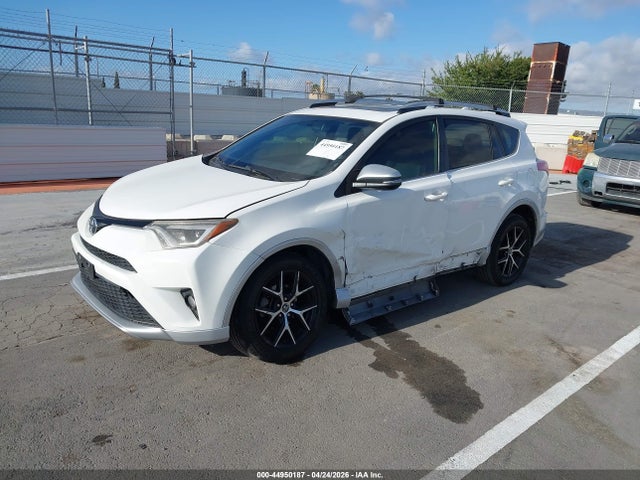 JTMNFREV1GJ063254 Toyota RAV4 SE