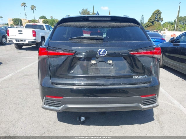 JTJGJRDZ8L5007758 Lexus NX 300H